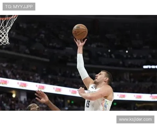 原创裁判连续争议！掘金惜败公牛，穆雷34分末节18分、约基奇又三双！